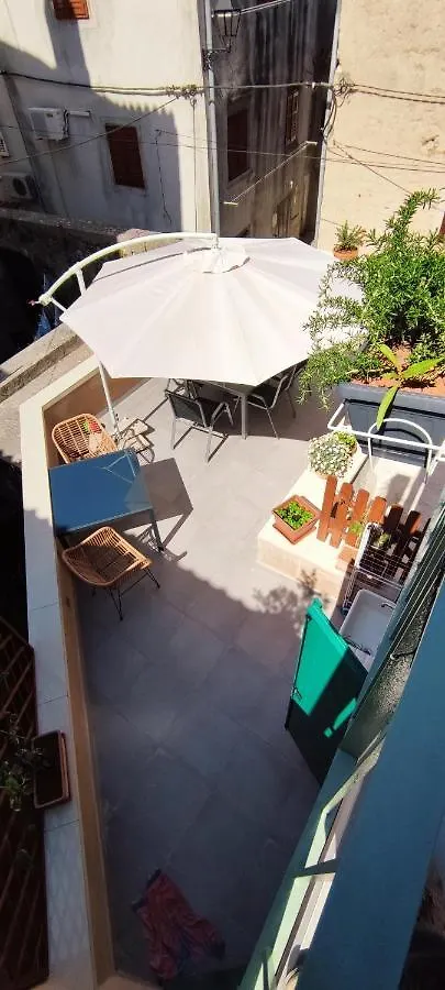 Luxury Apartment - Old Soul With A New Heart Cres 0*,  Croazia